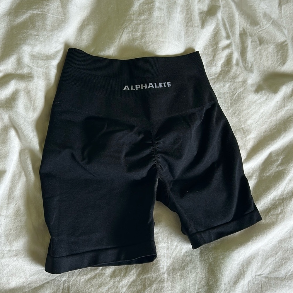 Alphalete amplify black shorts